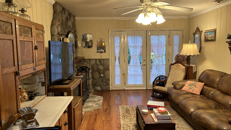 1 Golf Course Dr W - Photo 7 of 10