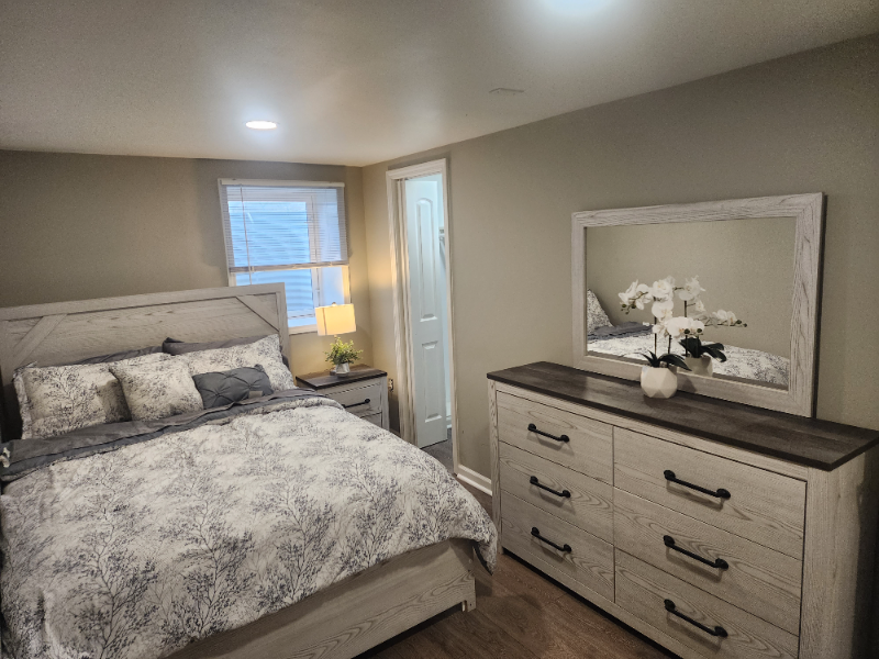 6105 Slater St - Photo 4 of 20