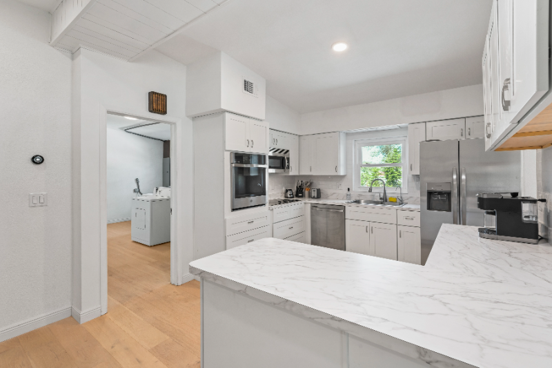 12296 144th Ln - Photo 4 of 18