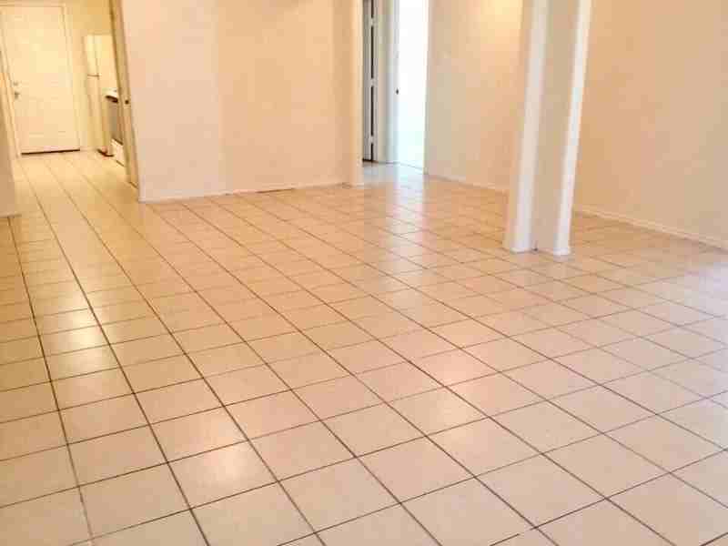 7613 Oak Chase - Photo 2 of 10