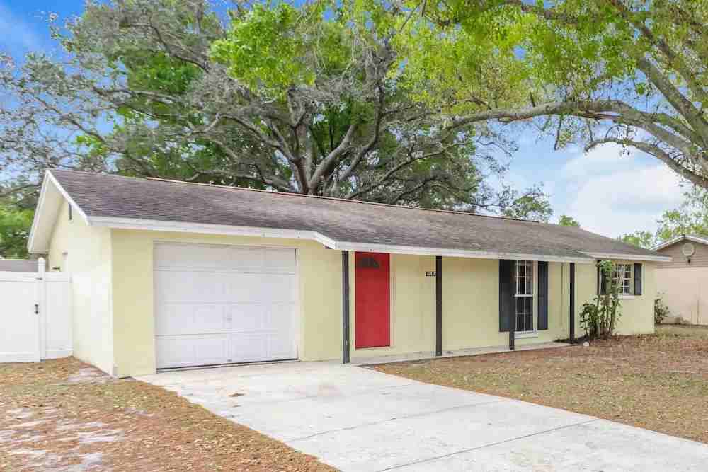 6429 Willow Wood Ct - Photo 2 of 13