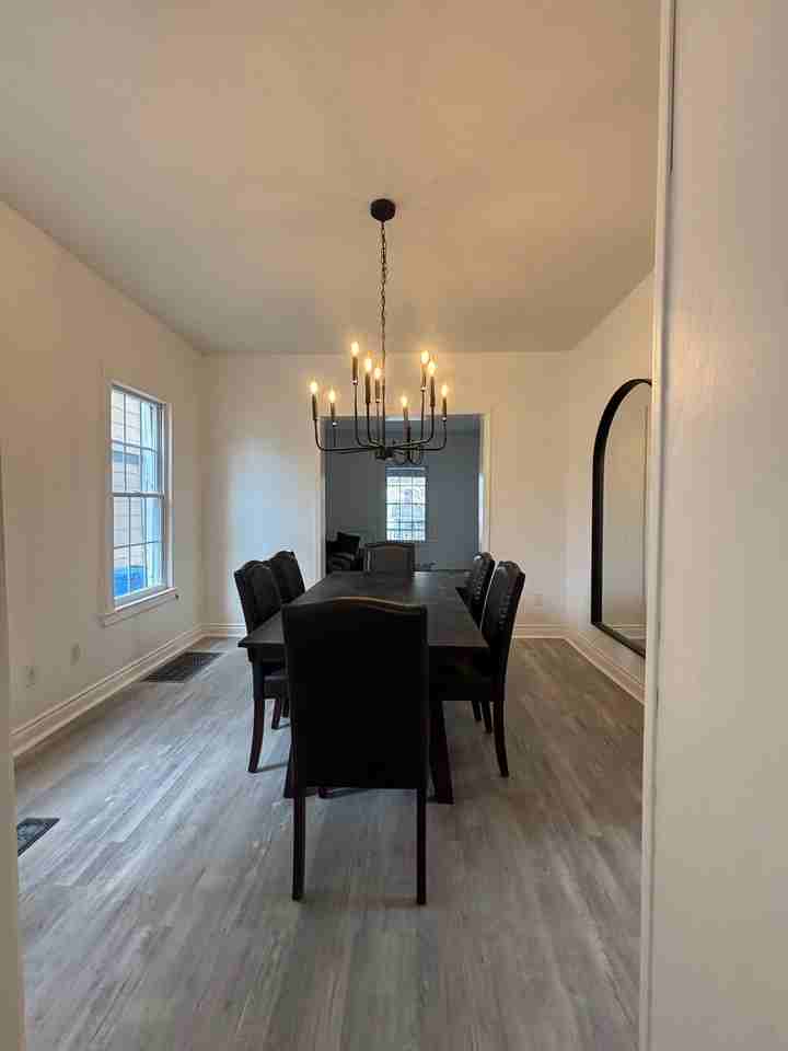 366 Seward St - Photo 7 of 9