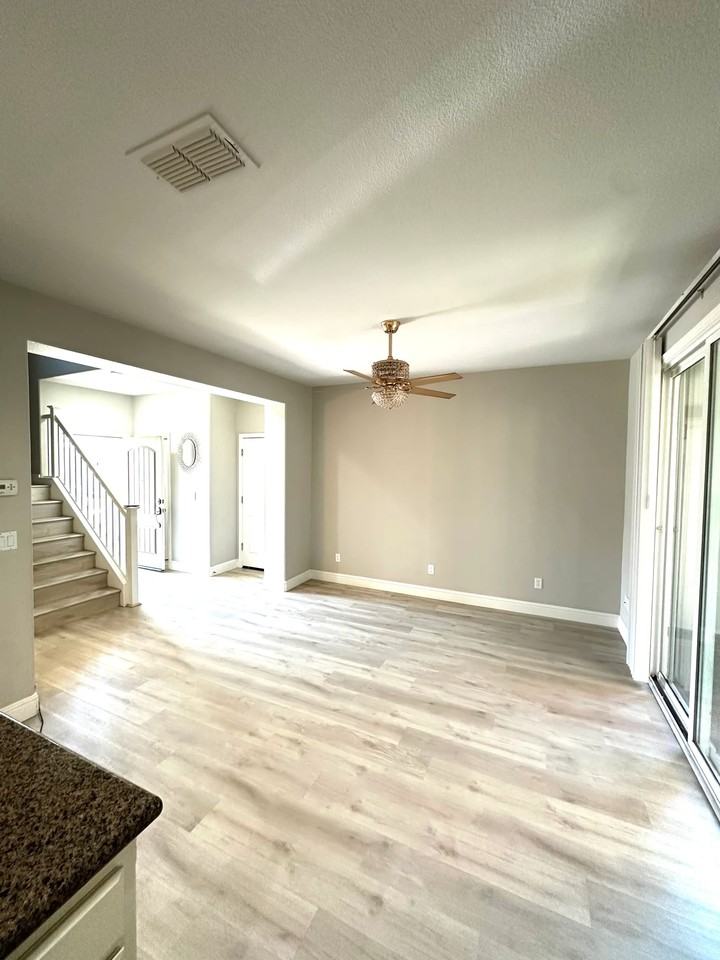 5405 Washoe St - Photo 5 of 18