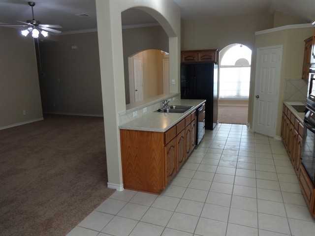 1375 Clearmeadow Ct - Photo 3 of 8