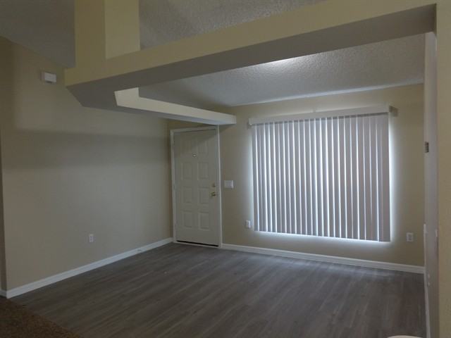 2439 Larkwood Rd - Photo 3 of 12