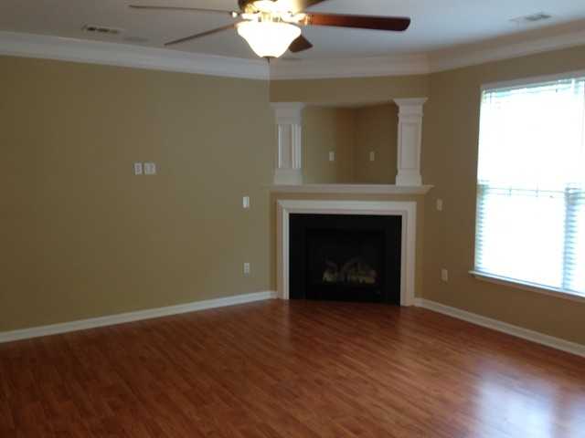 106 Cir Grove Ct - Photo 2 of 10