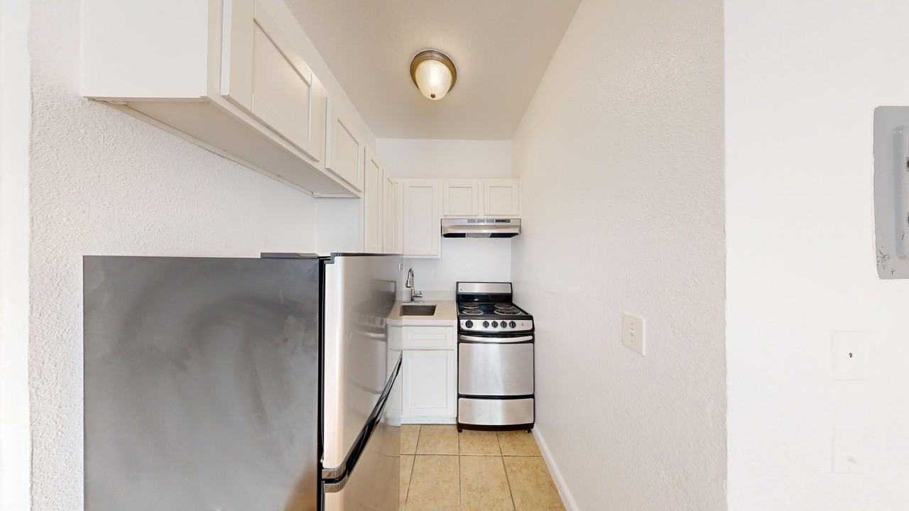 434 Leavenworth Street - Photo 2 of 40