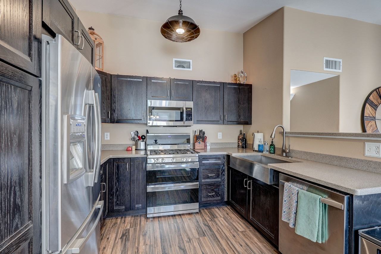 5435 S Dover St #203 - Photo 3 of 35