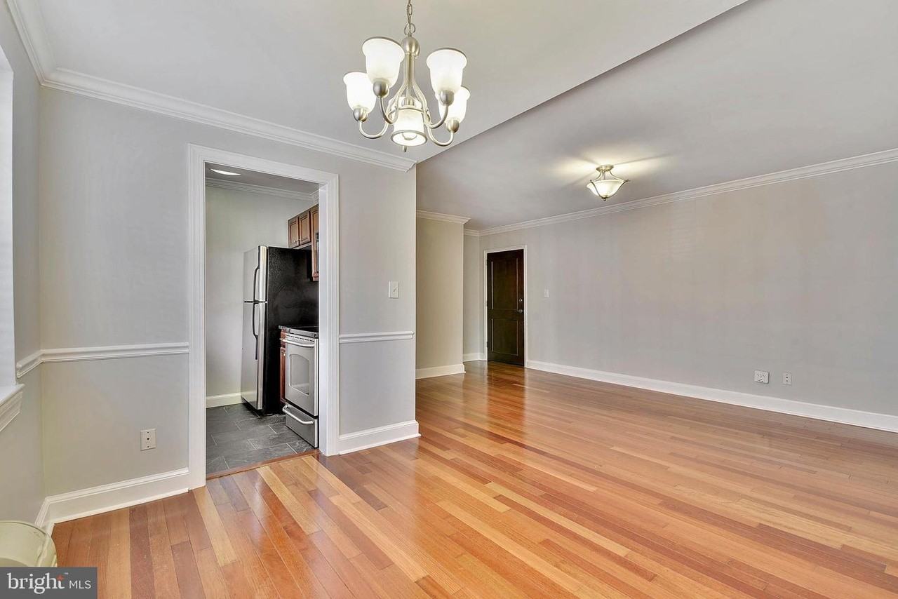 820B S Washington St #128 - Photo 4 of 15