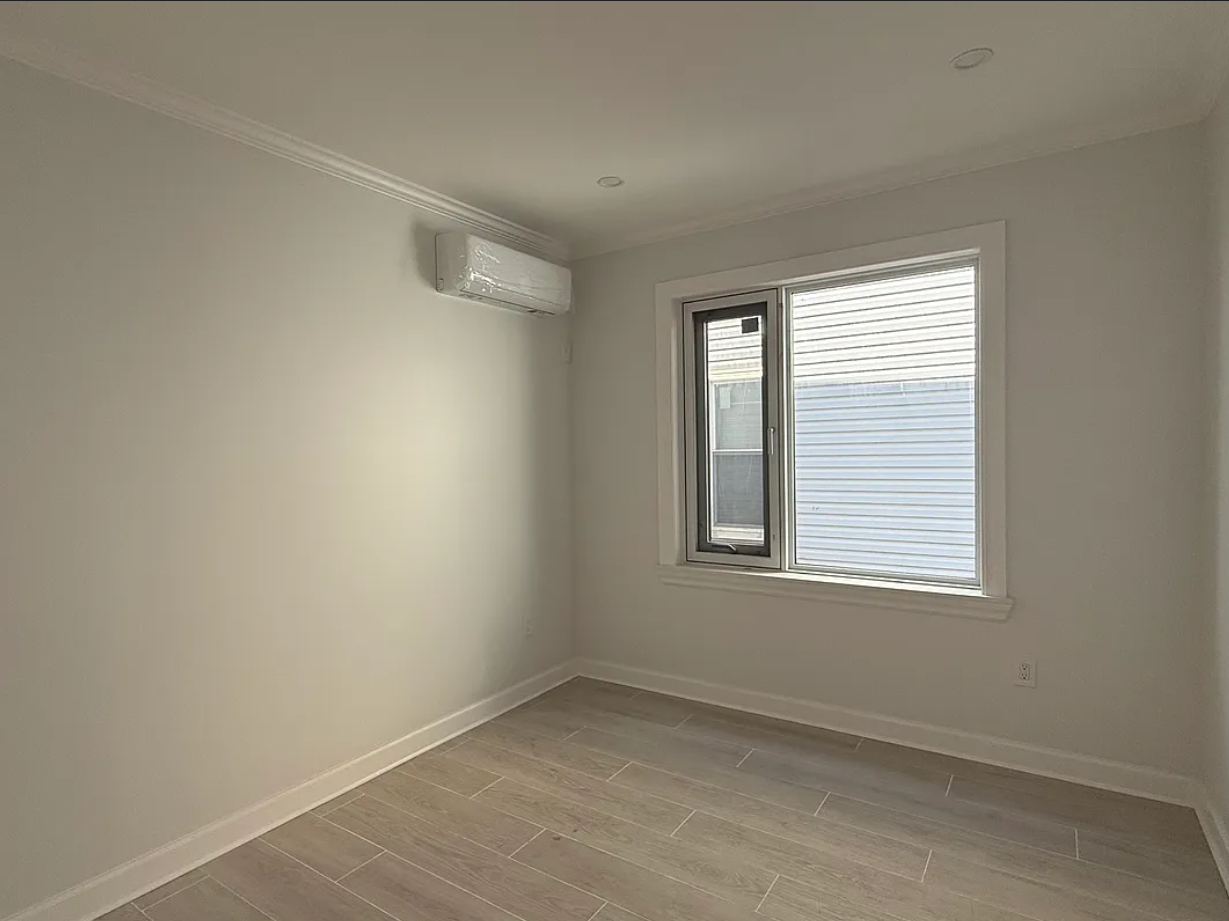 16430 77th Rd #1 - Photo 5 of 14