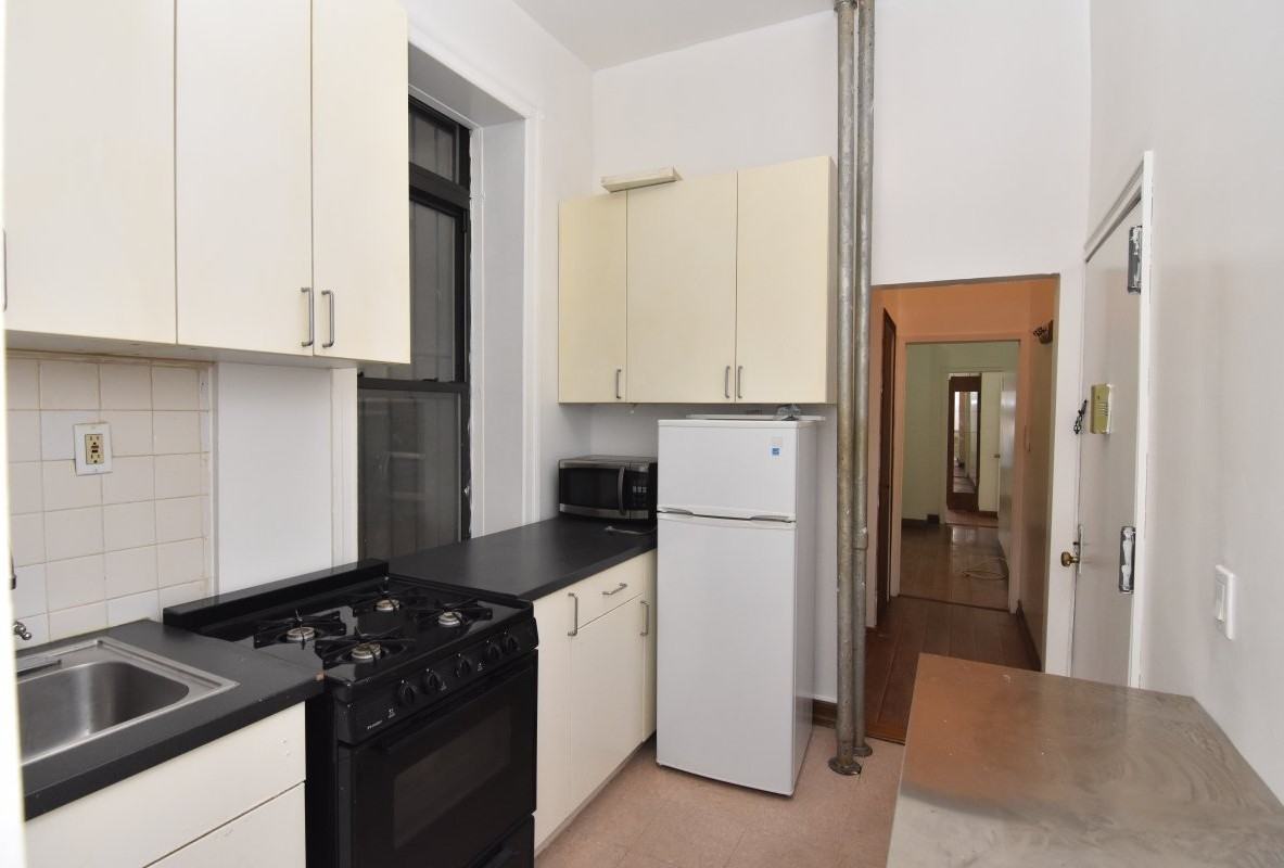 8 W 119th St #4 - Photo 5 of 18