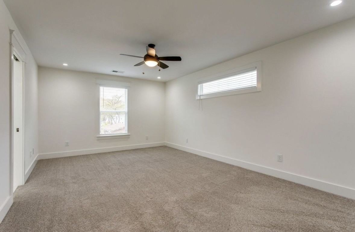 2136A 15th Ave N #NA - Photo 5 of 8