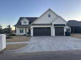 featured image of 11028 Nw 21st St #NA