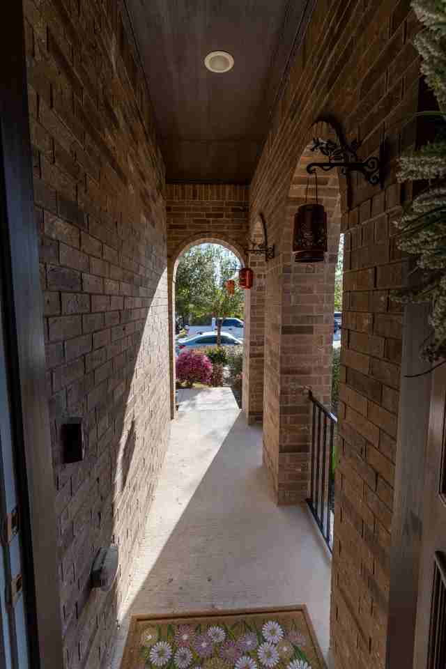 8009 Prairie Rye Dr #NA - Photo 6 of 35