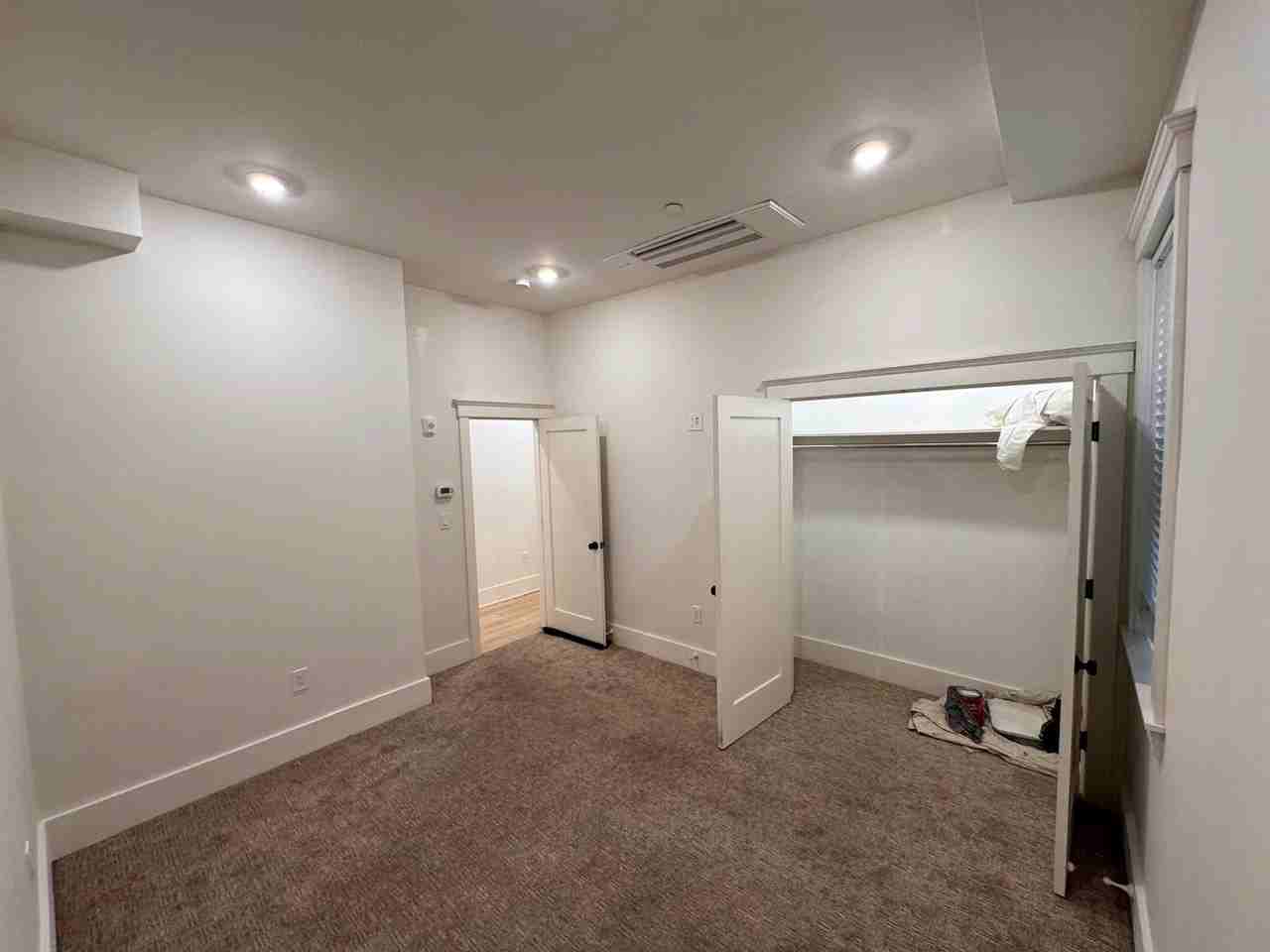 680 Winthrop Ave #1 - Photo 7 of 20