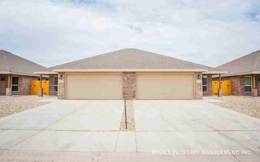 5506 Jarvis St #A - Photo 3 of 33