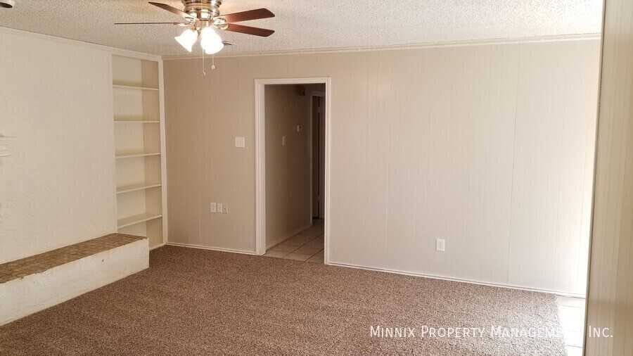 8207 Memphis Ave #B - Photo 2 of 30