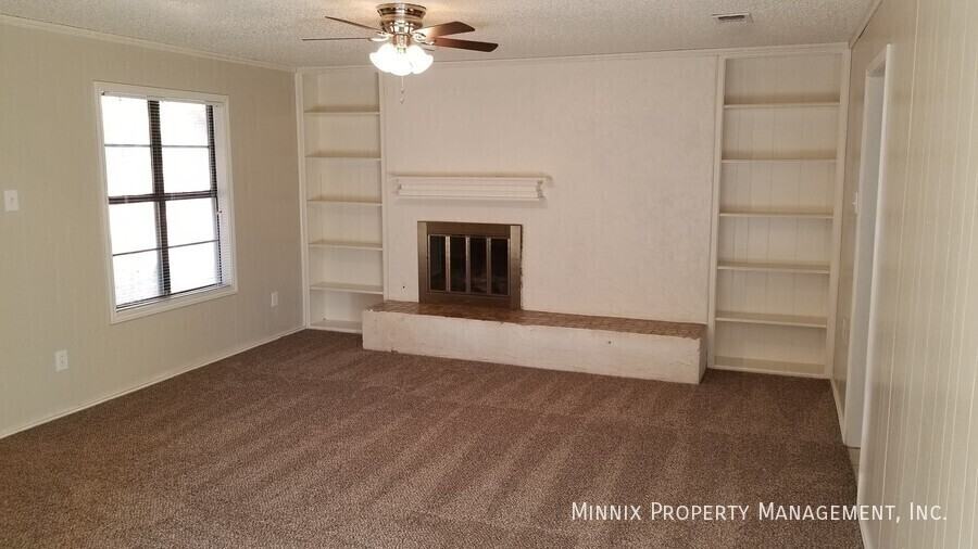 8207 Memphis Ave #B - Photo 3 of 30