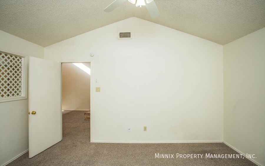 4118 18th St #B - Photo 6 of 50