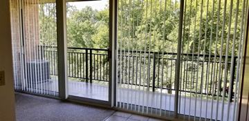 featured image of 6020 Oakwood Dr #4L