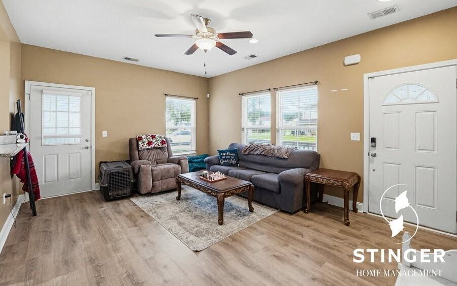 11 Mint Farm Dr - Photo 5 of 35