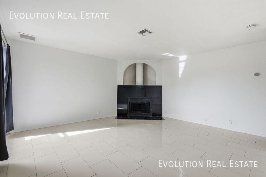 20251 N 3rd Dr #5 - Photo 6 of 34