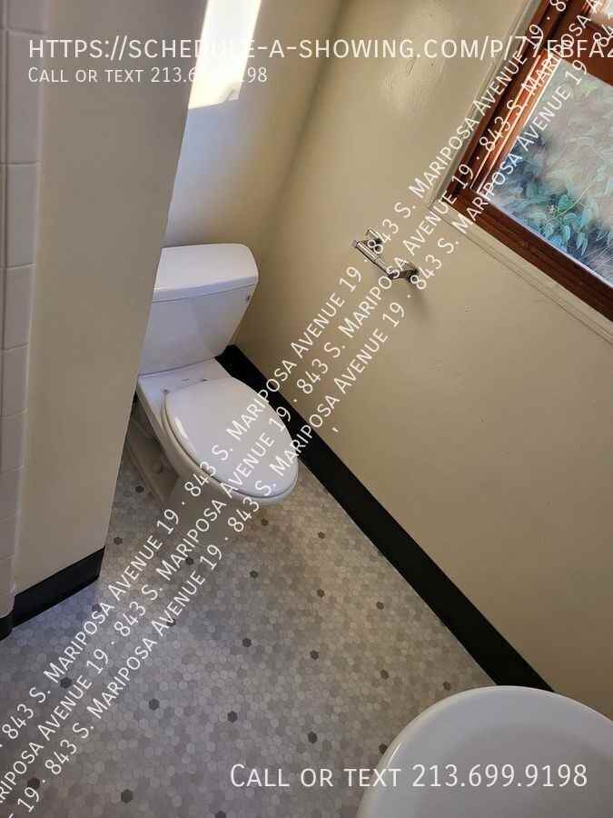 843 S Mariposa Ave - Photo 7 of 26