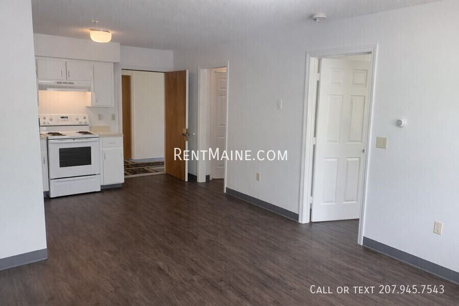 46 Baker St #10 - Photo 4 of 14