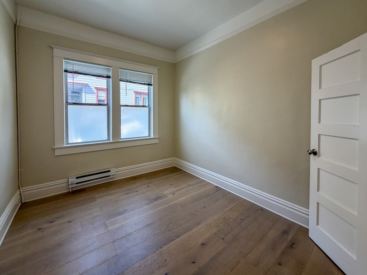 1404 Kearny St #1 - Photo 4 of 8