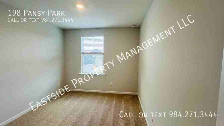 198 Pansy Park - Photo 5 of 28