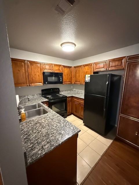 702 Claremont Pkwy #B - Photo 3 of 14