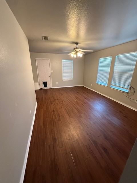 702 Claremont Pkwy #B - Photo 5 of 14