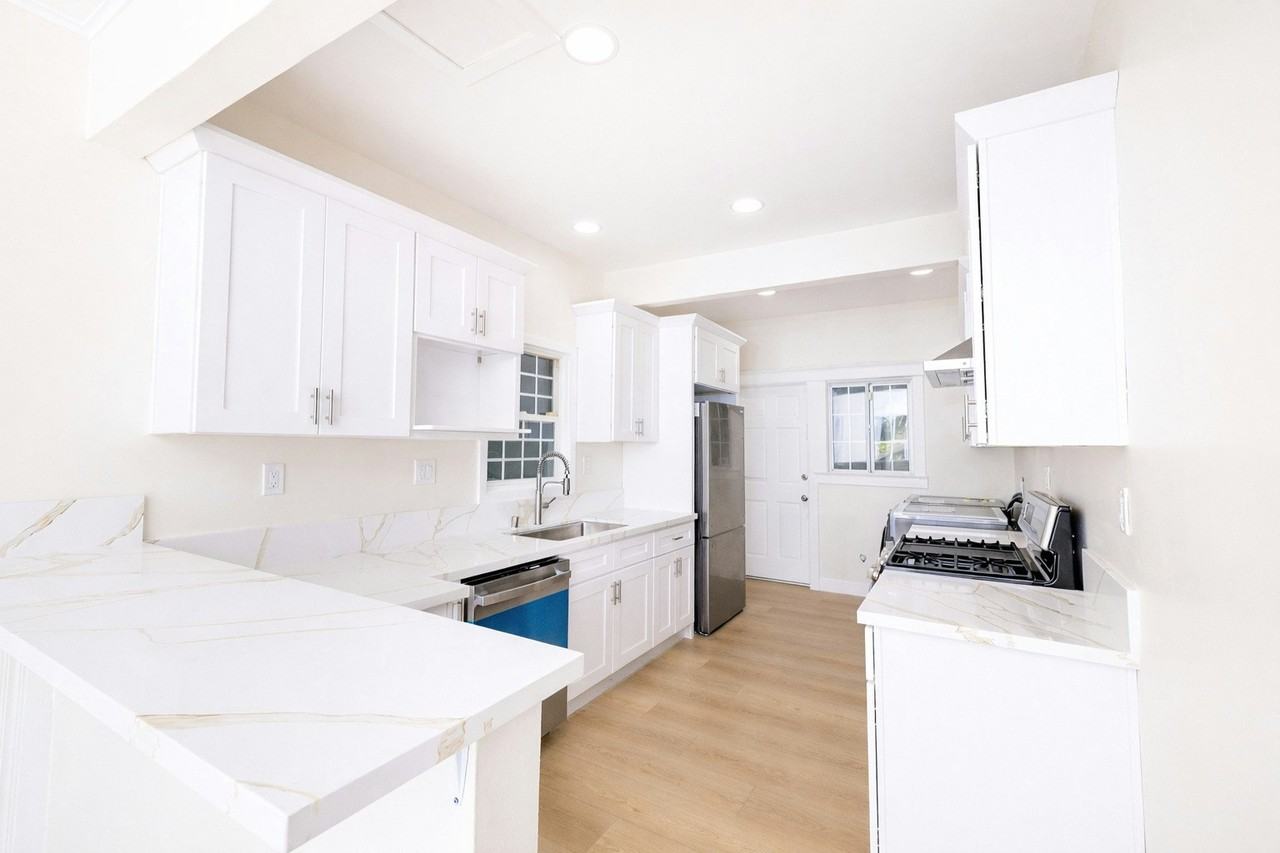 1205 Oak Hill Avenue - Photo 4 of 18