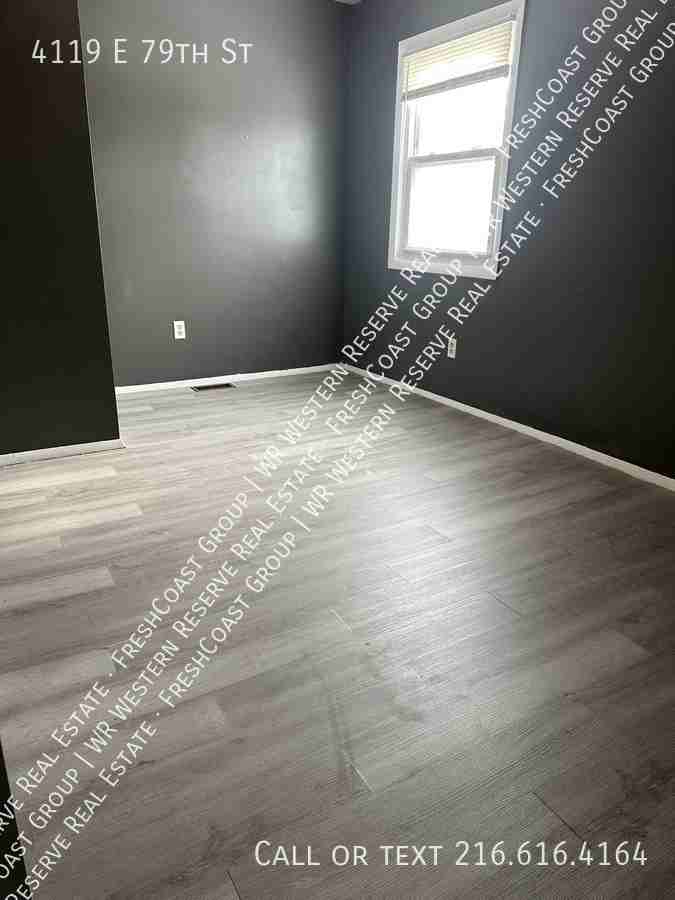 4119 E 79th St - Photo 3 of 19