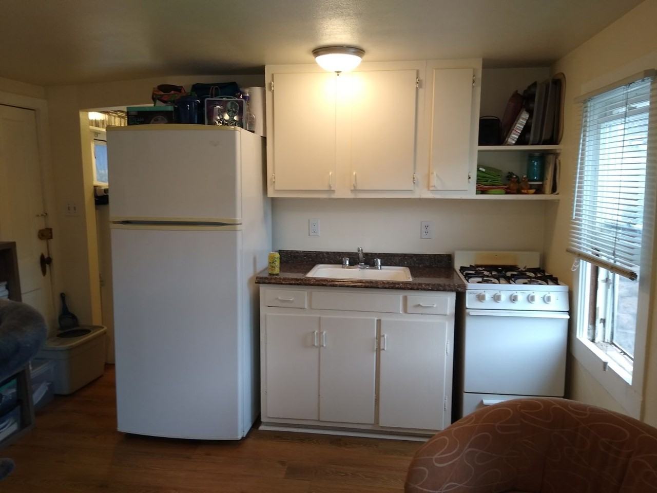 831 Midland Ave - Photo 2 of 26