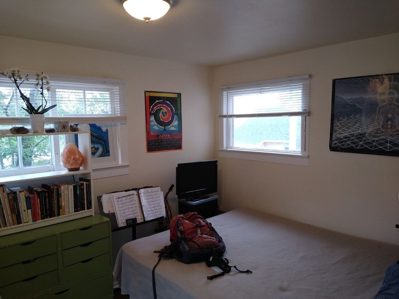 831 Midland Ave - Photo 3 of 26