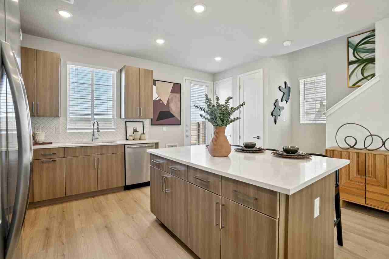 The Village at Mayfair - Photo 7 of 50