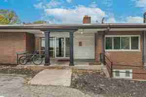 featured image of 2308 Wayne Ave