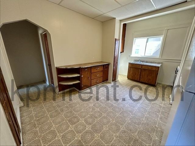 401 2nd Ave SW - Photo 4 of 10