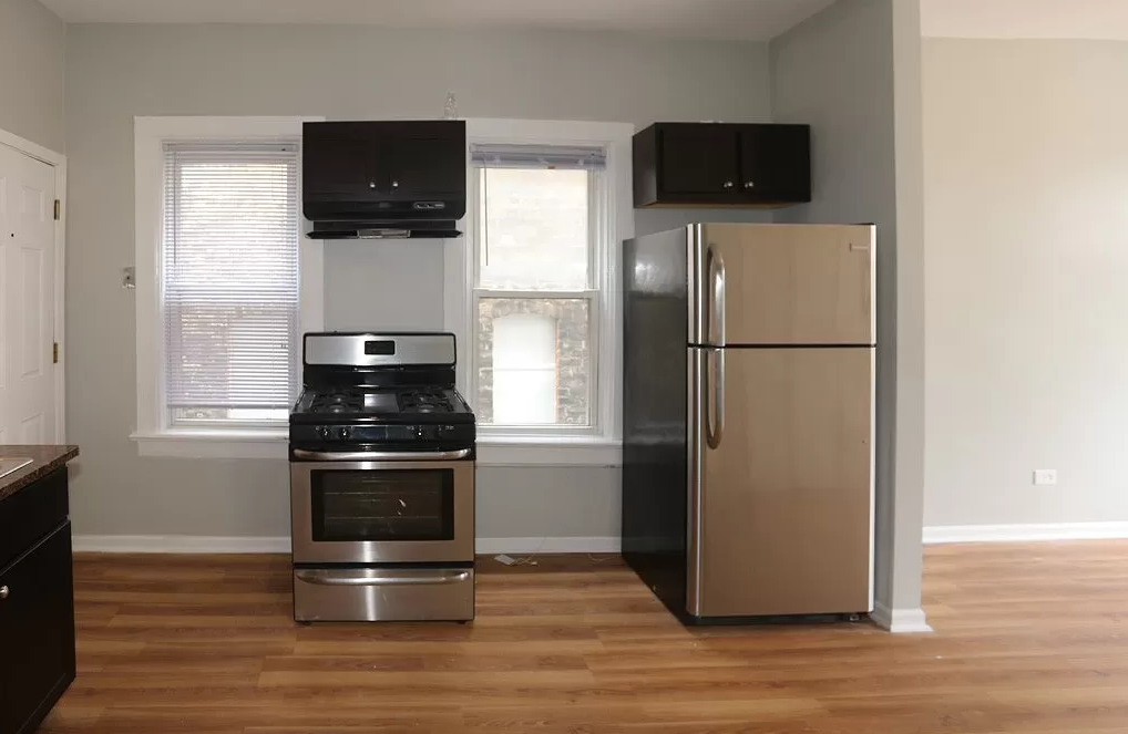 1437 N Cleaver Street - Photo 3 of 31