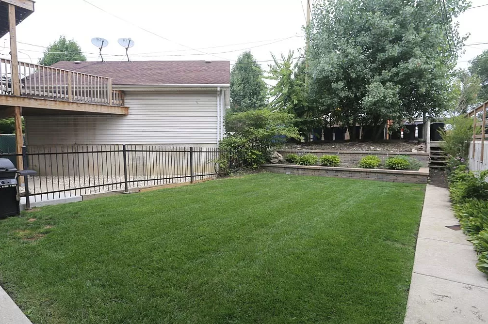 1437 N Cleaver Street - Photo 5 of 31