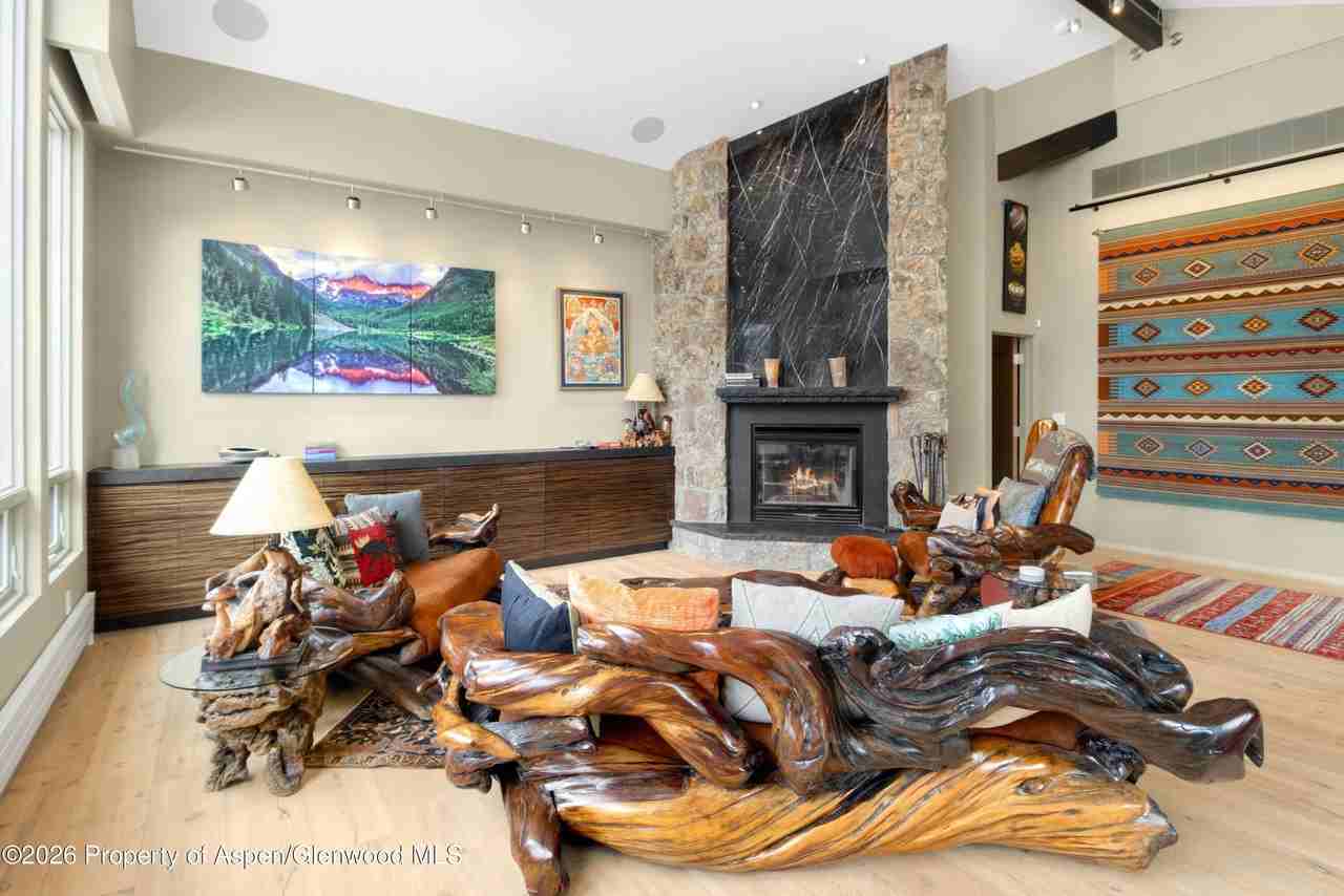 500 Fairway Dr - Photo 5 of 34