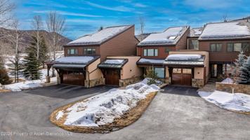 featured image of 444 Snowmass Club Cir Unit 13