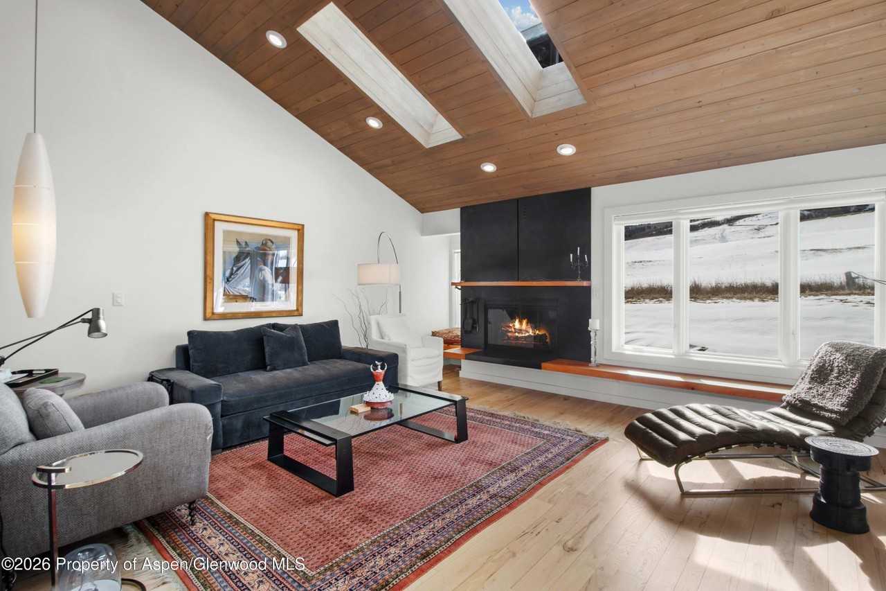 444 Snowmass Club Cir Unit 13 - Photo 3 of 22