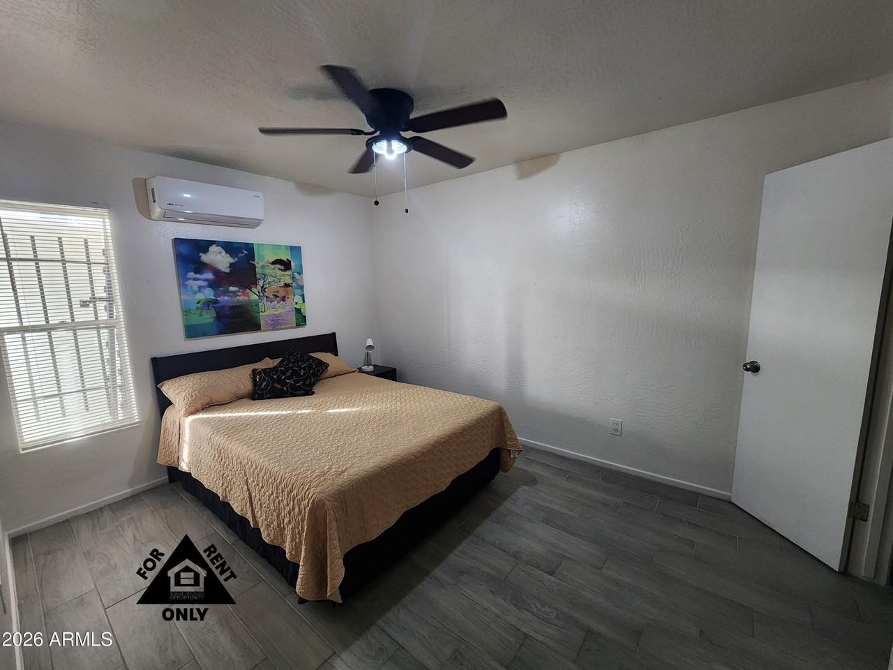 2001 W Turney Ave Apt 6 #6 - Photo 5 of 10