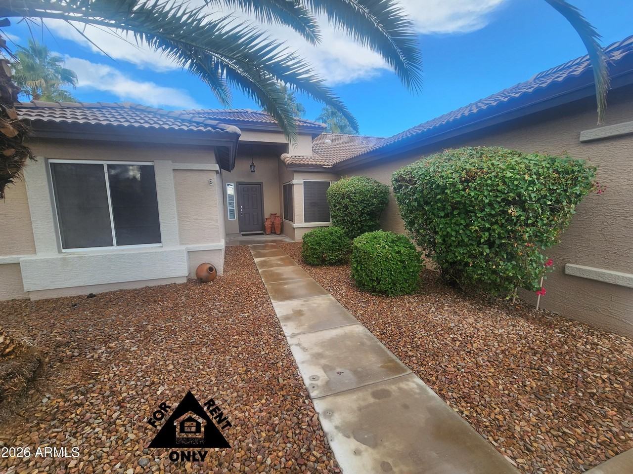 14750 W Avalon Dr - Photo 4 of 36