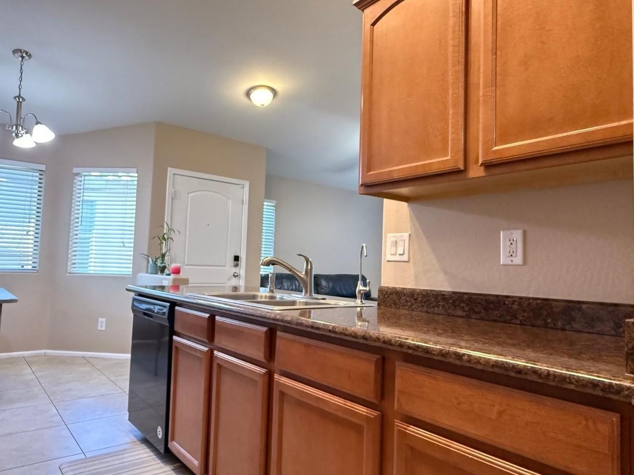 4533 S 236th Dr - Photo 4 of 35