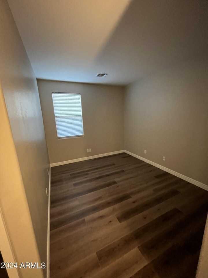 17749 W Statler Dr - Photo 6 of 25