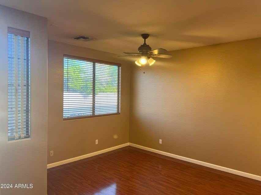 7129 W Kings Ave - Photo 4 of 17