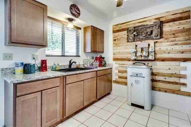 12602 N 105th Ave - Photo 4 of 19